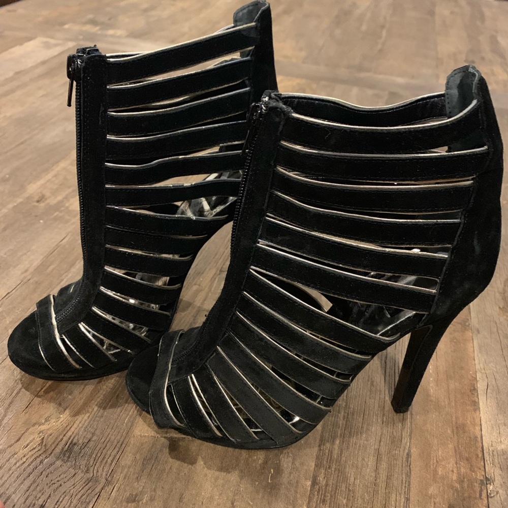 DOLCE VITA Black/Silver Ankle Front Zip Booties